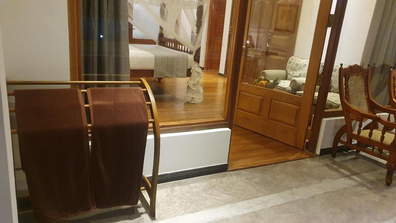 Готель Margaret House Мірісса Екстер'єр фото